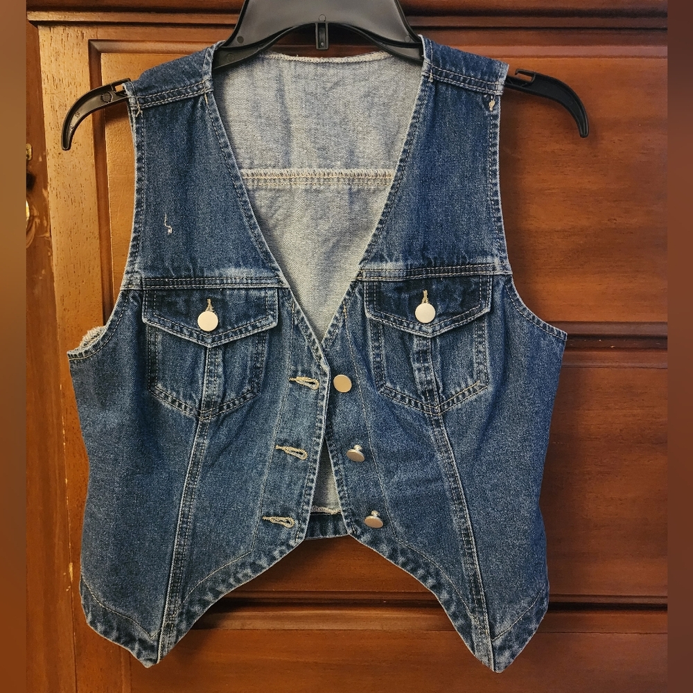 Denim Sleeveless Vest with Button Details